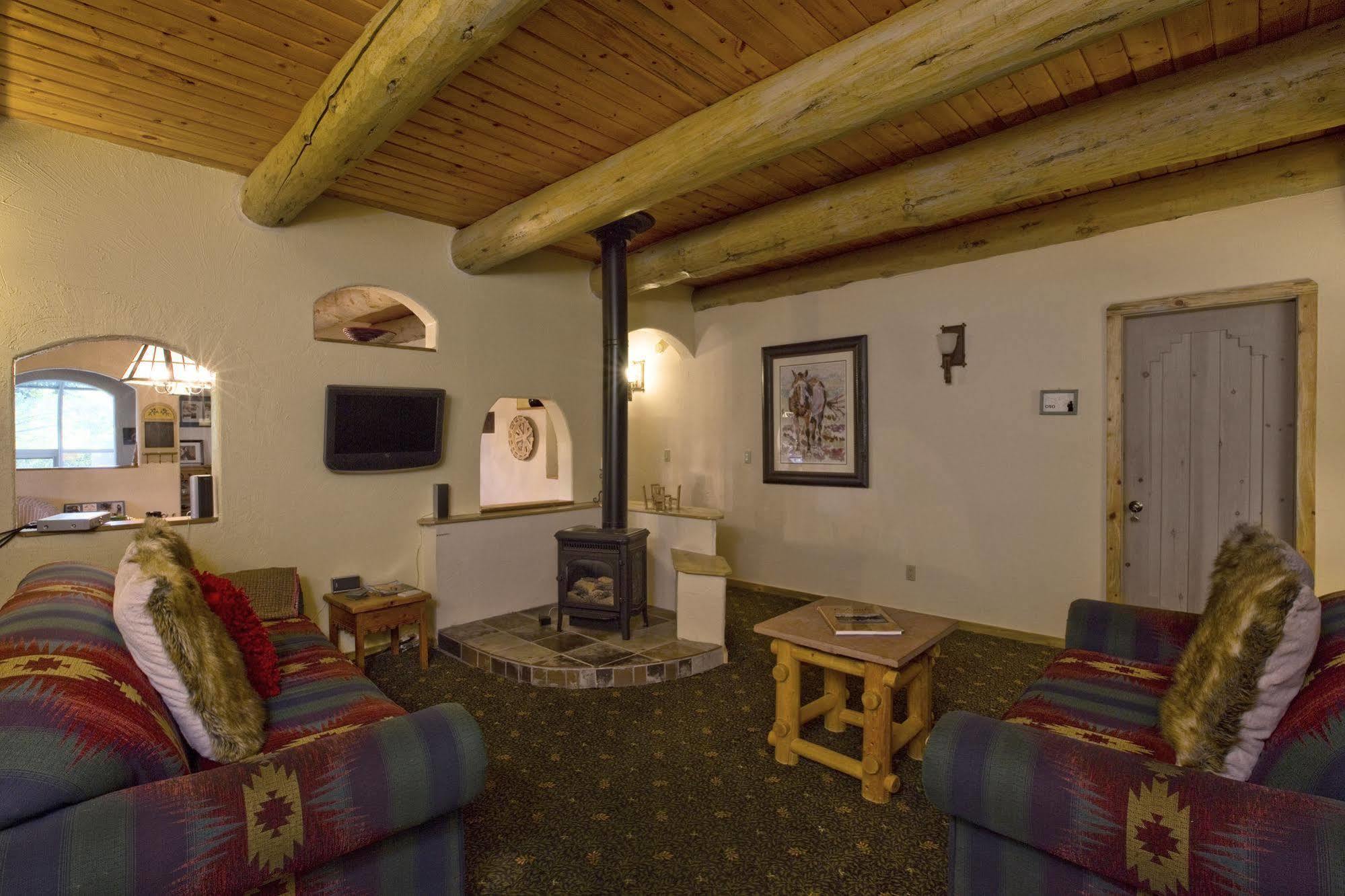 Mariposa Lodge Bed And Breakfast 스팀 보트 스프링스 외부 사진