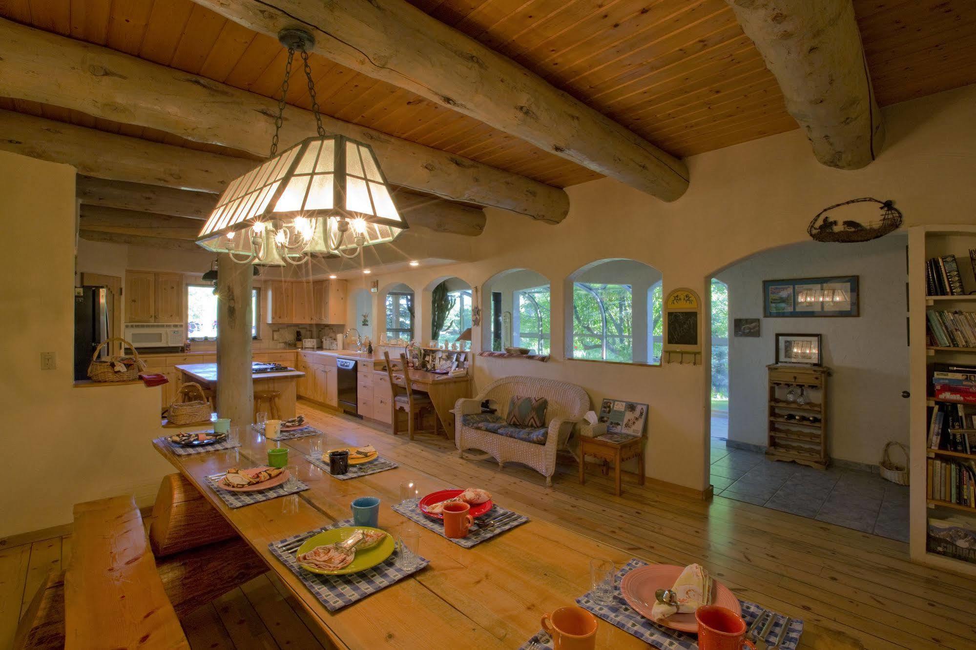 Mariposa Lodge Bed And Breakfast 스팀 보트 스프링스 외부 사진