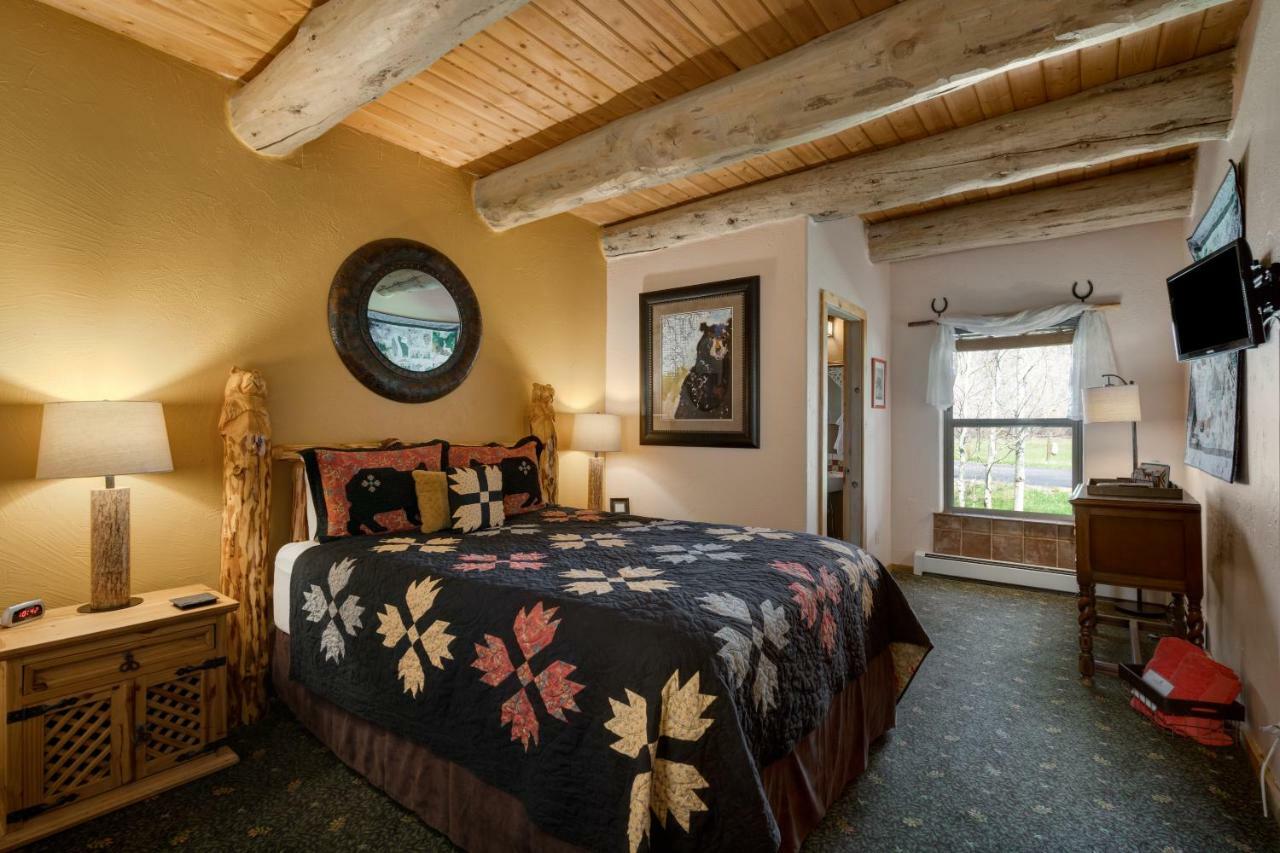 Mariposa Lodge Bed And Breakfast 스팀 보트 스프링스 외부 사진
