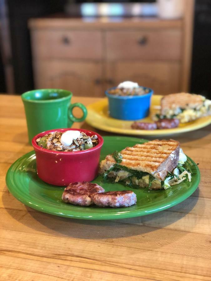 Mariposa Lodge Bed And Breakfast 스팀 보트 스프링스 외부 사진