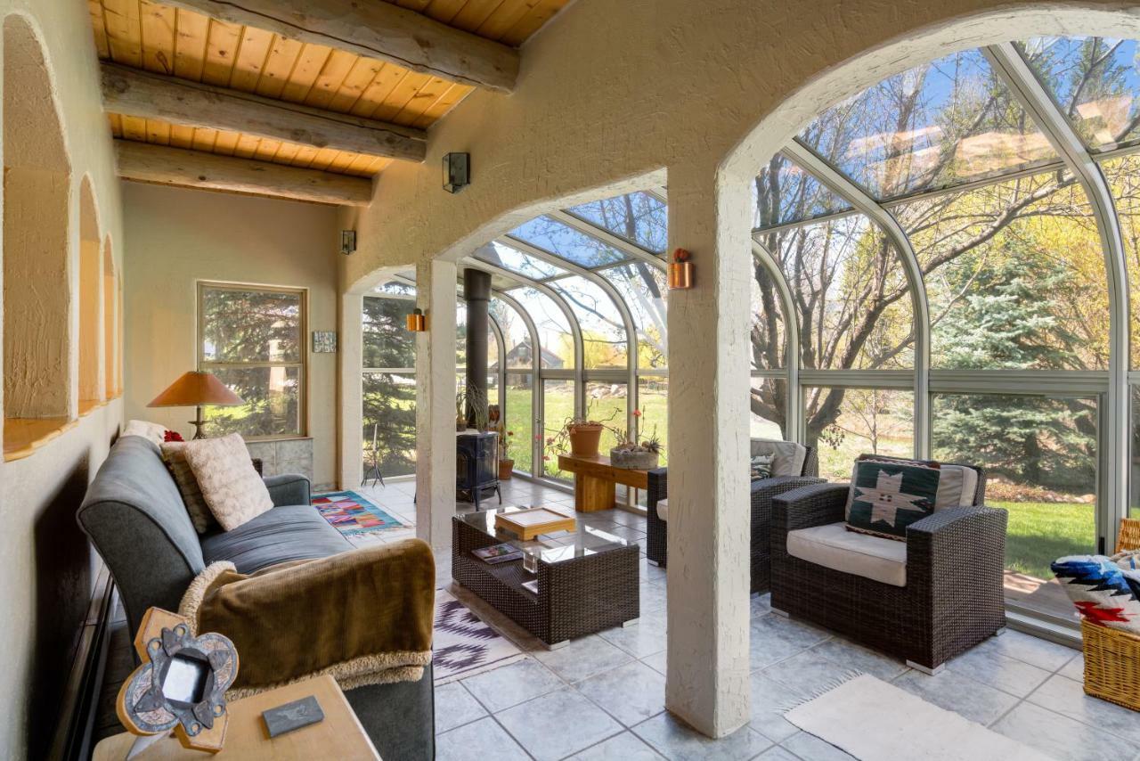 Mariposa Lodge Bed And Breakfast 스팀 보트 스프링스 외부 사진
